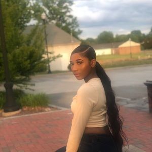 Meet your Posher, Gia